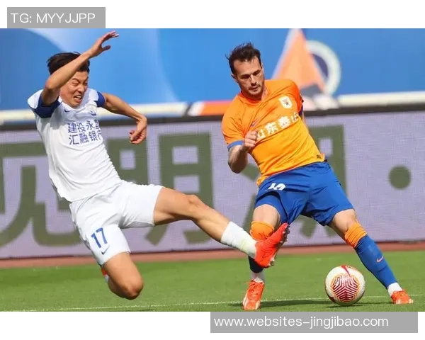 支云与申鑫的精彩对决展现足球魅力与团队精神的较量